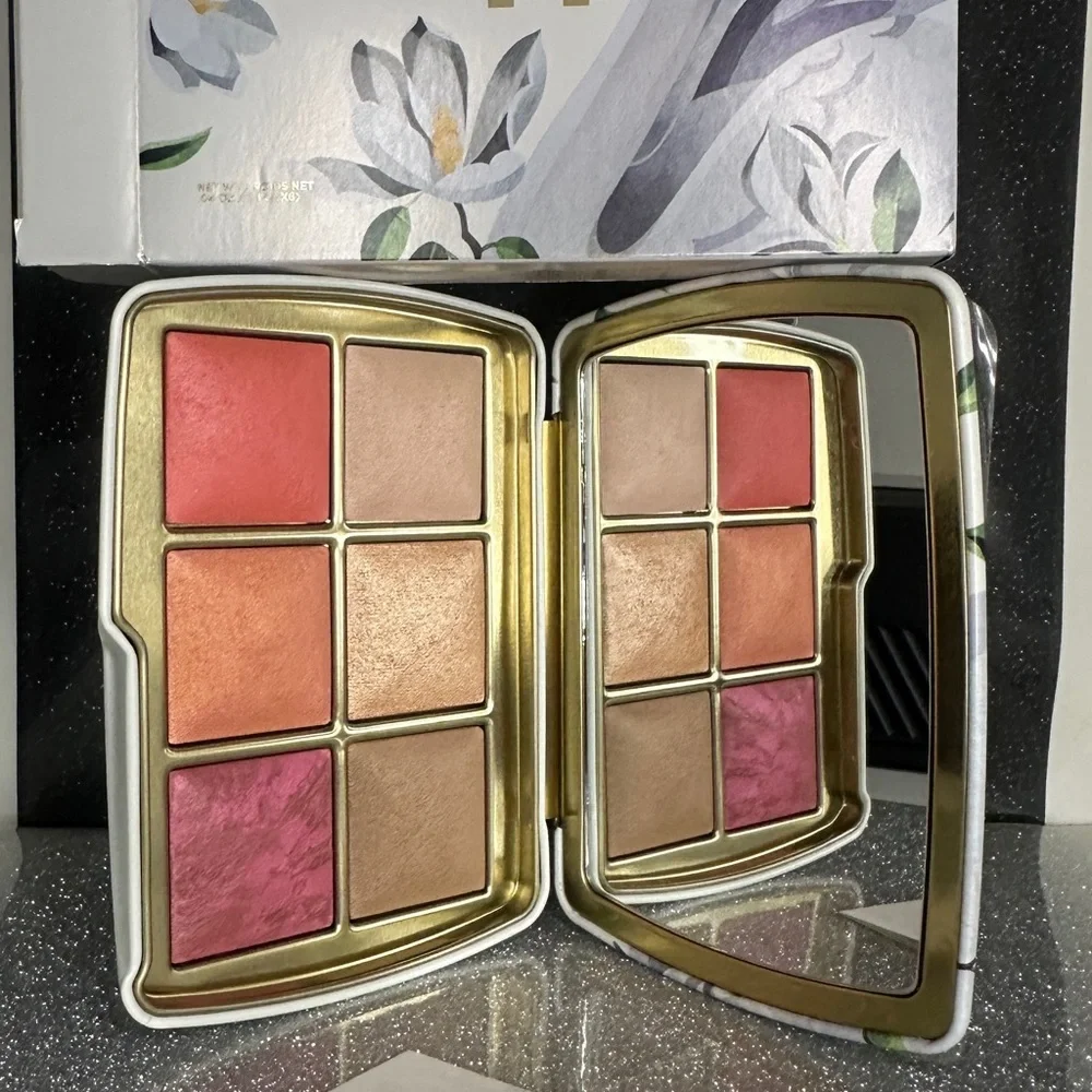Hourglass Swan Ambient Lighting Edit limited edition 2025 NIB
